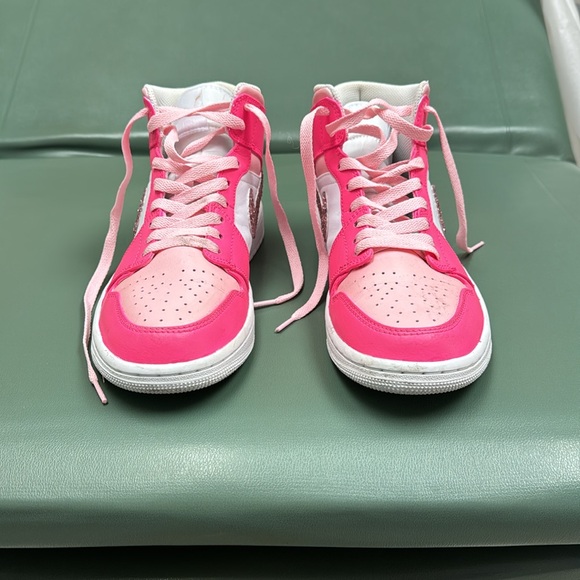 Euro size 40.5 women’s bedazzled Air Jordan 1 Mid - Picture 2 of 8